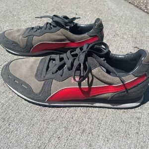 Men’s Puma Cabana Racer suede size 9